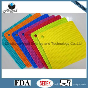 Tapis de table en silicone pour protection contre la chaleur, plaquettes en silicone Sm02